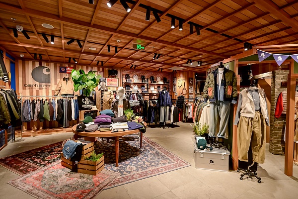 i.t blue block & beams 05.JPG