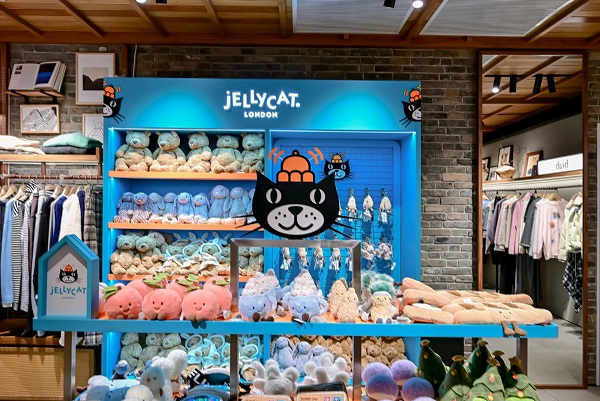 i.t blue block & beams 08.jpg