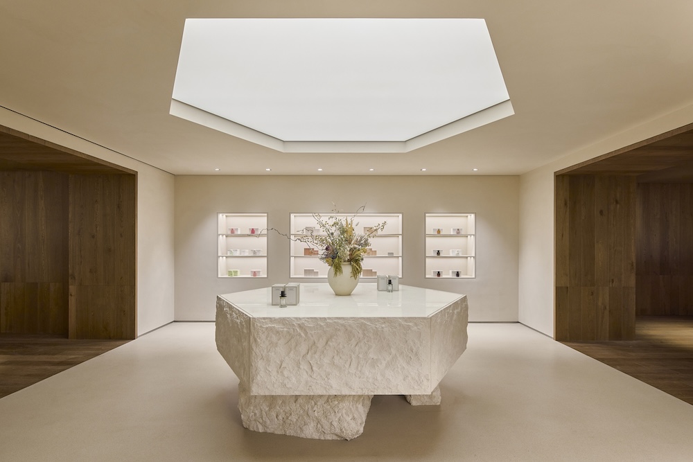 2025_12_12 ZARA _ SHANGHAI0017.jpg