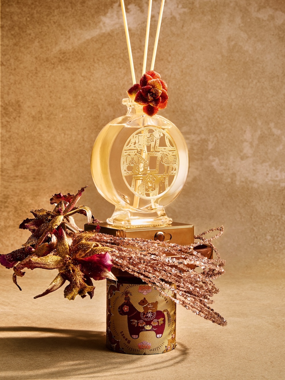 3. ⾦⽟满堂 居室香氛.jpg