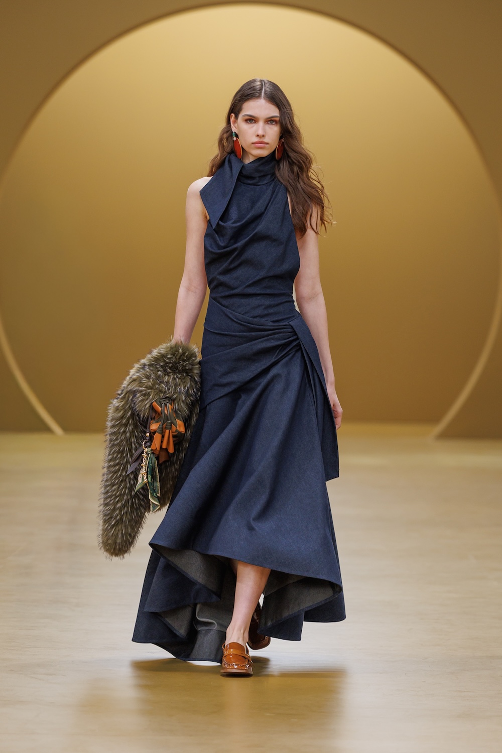 ZIM F26 FOH_STILLS_2x3_11.jpg