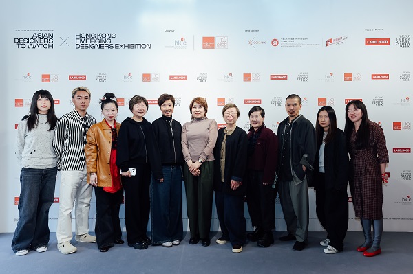 8. Group Photo_5 Designers w_ Officiating Guests.JPG